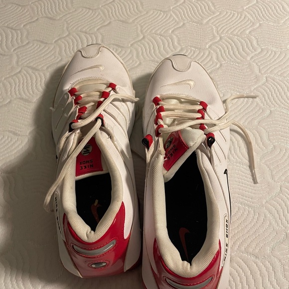 Nike shox size 13 never worn